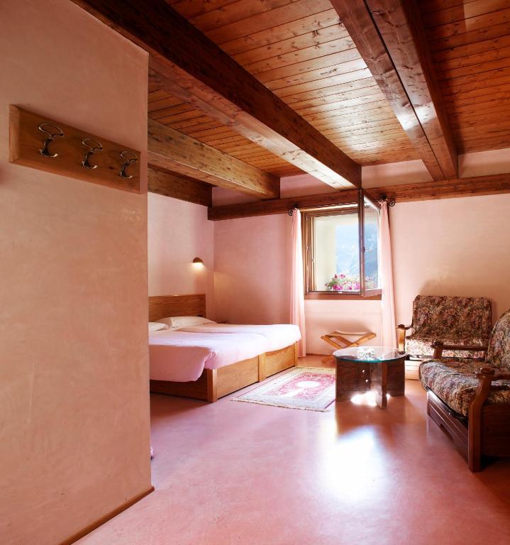 Hotel Dimora Storica La Mirandola Passo del Tonale Room photo